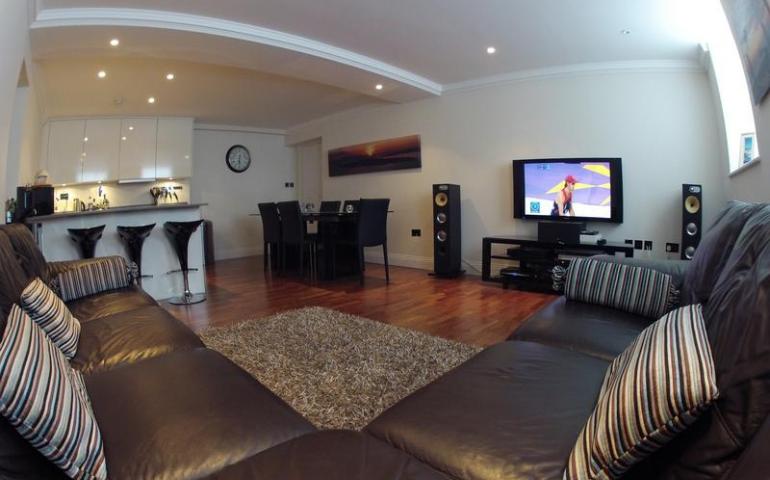 OUR SMART HOME BASIC PACKAGE IS A GOOD CHOICE FOR SMALLER APARTMENTS.