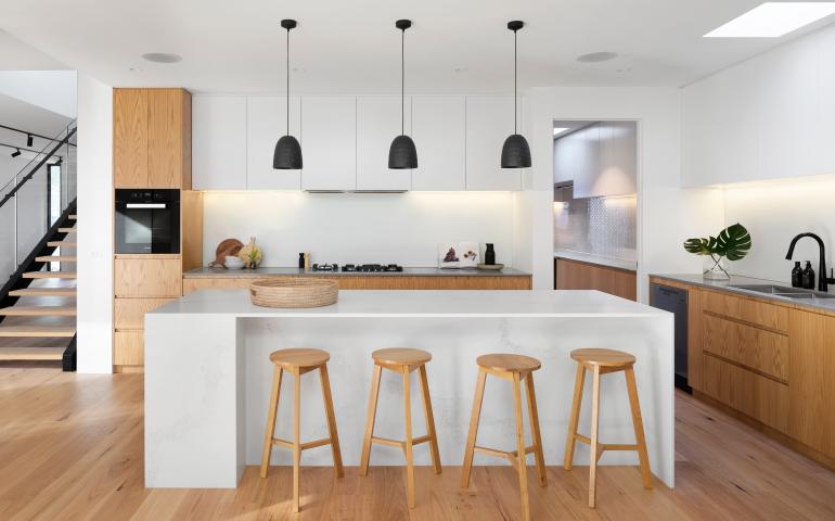 OUR SMART HOME PREMIUM PACKAGE IS A GOOD CHOICE FOR TWO-THREE BED ROOM HOUSES WITH CCTV SUPPORT